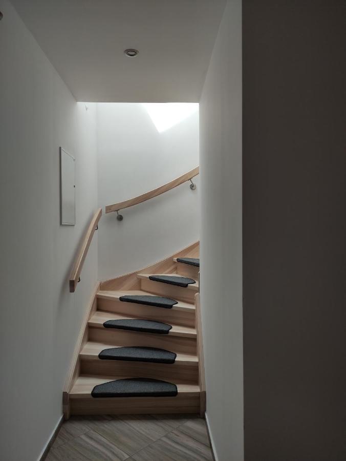 Nad Jeziorem Kochle Pszczew Bagian luar foto