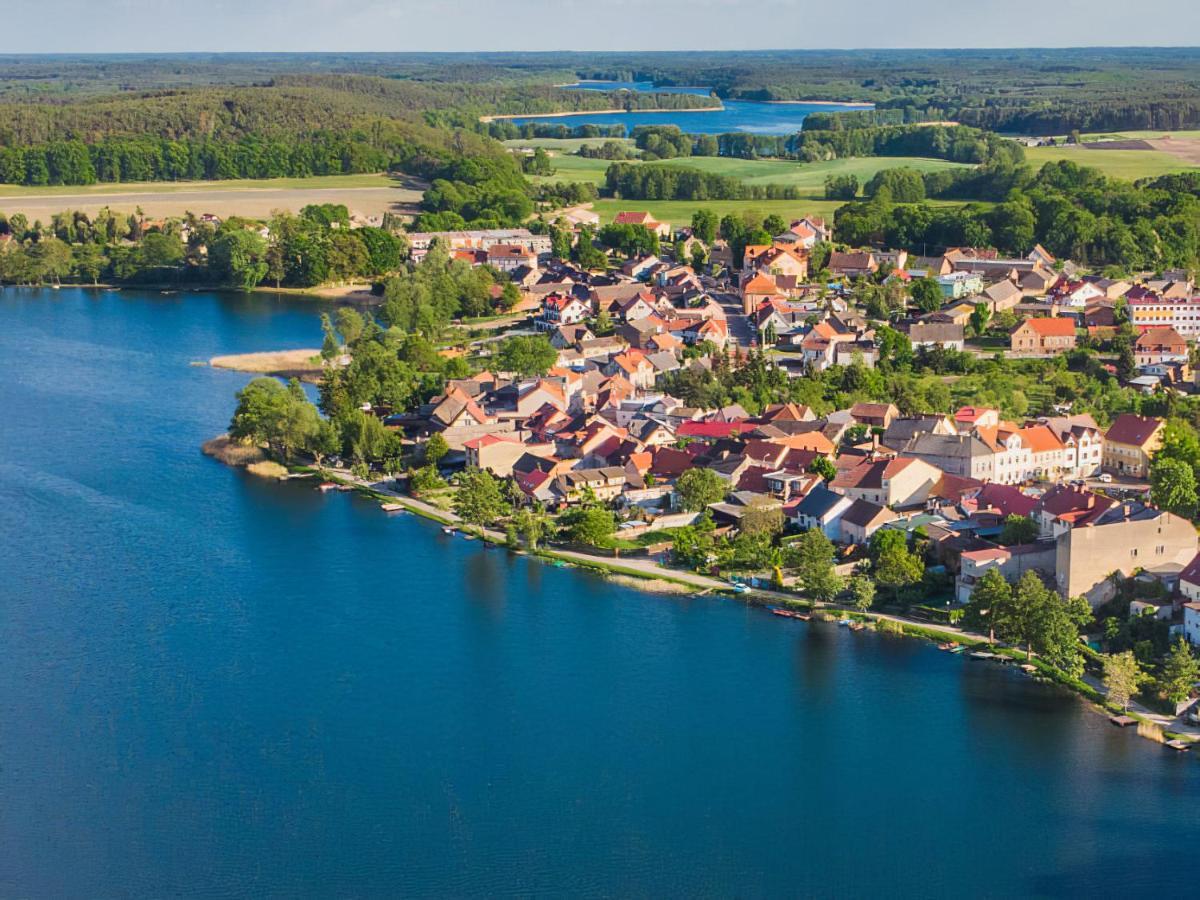 Nad Jeziorem Kochle Pszczew Bagian luar foto